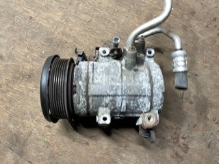 Компрессор кондиционера Toyota Sienna 2 2003-2006