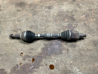 Полуось передняя левая Toyota Sienna 2 2003-2006