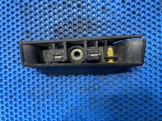 Крепление рейлинга прав., ориг. номер 63495-AE010, 63403-AE010, Toyota Sienna 2 2003-2006