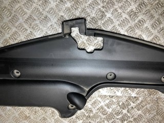 Накладка замка капота, ориг. номер 53289-47010, Toyota Prius 2 XW20 рест