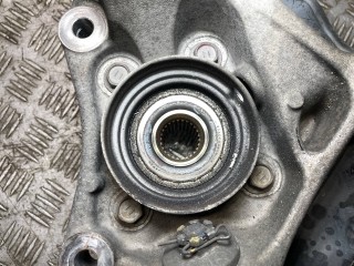 кулак передний правый, ориг. номер 4320147010, 43510-47010, 4351047011, Toyota Prius 2 XW20 рест