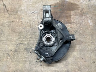 кулак передний правый, ориг. номер 4320147010, 43510-47010, 4351047011, Toyota Prius 2 XW20 рест