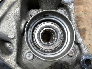 кулак передний левый, ориг. номер 43202-47010, 43510-47010, 43510-47011, Toyota Prius 2 XW20 рест