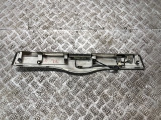 Накладка двери (крышки) багажника, ориг. номер 76801-47060, Toyota Prius 2 XW20 рест