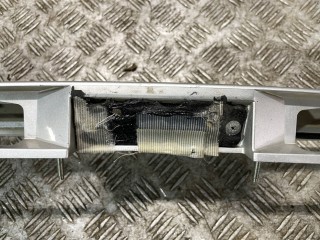 Накладка двери (крышки) багажника, ориг. номер 76801-47030, 76801-47050, Toyota Prius 2 XW20 рест