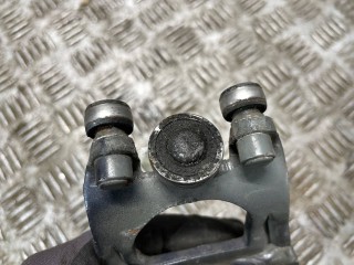 Ролик двери сдвижной левой, ориг. номер 68390-08031, Toyota Sienna 2 2006-2009