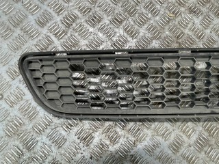 Заглушка (решетка) в бампер нижняя, ориг. номер 53101-08060, Toyota Sienna 2 2006-2009