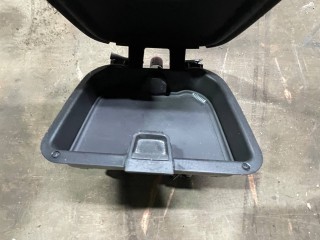 Бардачок, ориг. номер 22740674, Chevrolet Volt 2010-2015