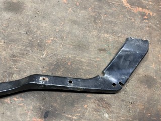 Кронштейн решетки радиатора, ориг. номер 22792152, Chevrolet Volt 2010-2015