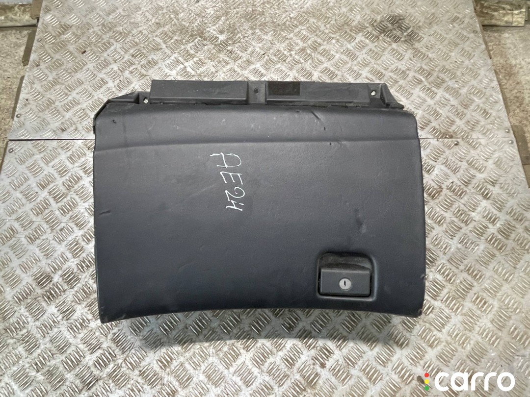 крышка бардачка Infiniti QX60 L50 2013-2016, внедорожник 5 дв., левый руль, фото 1