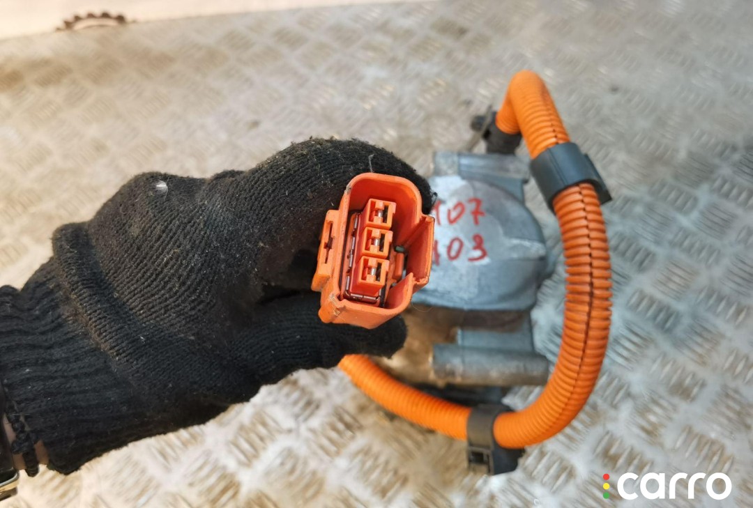 Компрессор кондиционера Toyota Prius 2 XW20 рест, 1NZFXE, 1.5 л, вариатор, 8837047010, фото 3