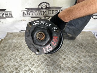 амортизатор передний правый, ориг. номер 48609-08020, 48131-AE030, 48510-A9240, Toyota Sienna 2 2003-2006