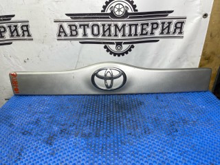 Накладка двери (крышки) багажника Toyota Prius 2 XW20 рест, хетчбэк 5 дв., 76801-47030