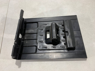 Накладка замка капота, ориг. номер 1008968-00-C, Tesla Model S