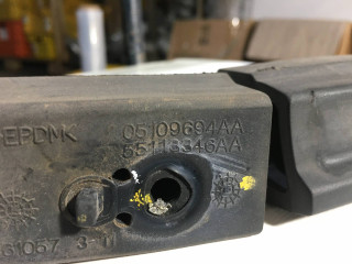 Отбойник крышки багажника, ориг. номер 05109694AA, 55113346AA, Jeep Cherokee KL 2013-2018
