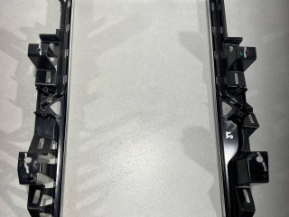 Накладка декоративная на торпедо, ориг. номер 1002294-00-F, Tesla Model S