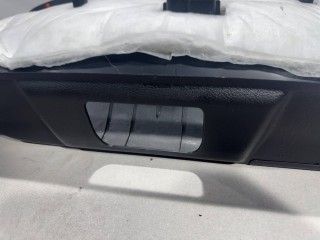 Обшивка крышки багажника, ориг. номер 6AV27DX9AB, Jeep Cherokee KL 2018-2023
