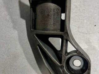 Кронштейн глушителя, ориг. номер 68260096AA, Jeep Cherokee KL 2018-2023