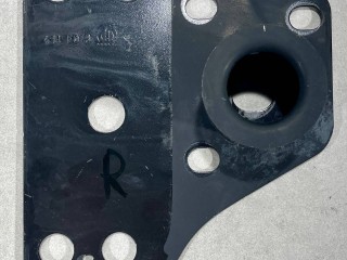 кронштейн усилителя переднего бампера, ориг. номер 68455661AA, Jeep Renegade 2018-2026