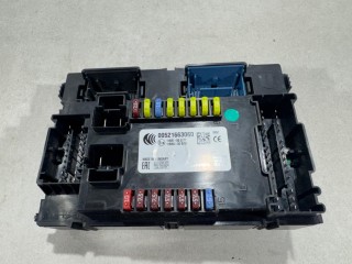 Блок предохранителей, ориг. номер 00521663060, Jeep Renegade 2018-2026