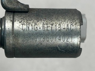 клапан фазорегулятора, ориг. номер CN1G6L713AC, CN1G6L713BC, Ford Escape 3 2015-2019