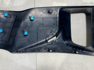 Обшивка багажника правая верхняя, ориг. номер 6UK60LXHAA, Jeep Renegade 2018-2026