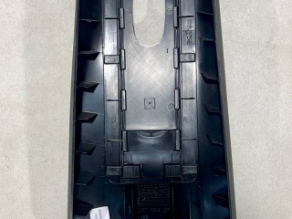 обшивка центральной стойки левая верхняя, ориг. номер 6NZ64LXHAA, 735711342, Jeep Renegade 2018-2026