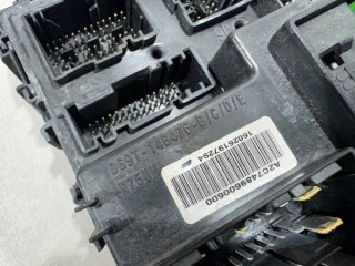 Блок предохранителей, ориг. номер GU5T15604, Ford Edge 2 2015-2018