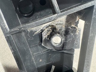 крепление переднего бампера левое, ориг. номер FT4Z17C947B, Ford Edge 2 2015-2018