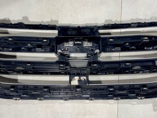 Решетка радиатора, ориг. номер FT4Z8200AA, Ford Edge 2 2015-2018