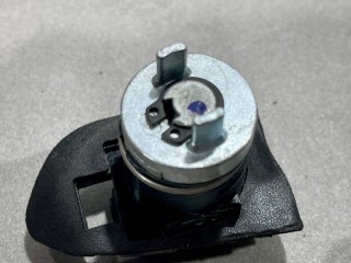 Личинка дверного замка передней левой, ориг. номер DS7Z5421991C, Ford Edge 2 2015-2018