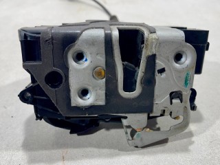 замок двери передней левой, ориг. номер FE8Z5421813C, AE8A5421813CE, Ford Edge 2 2015-2018