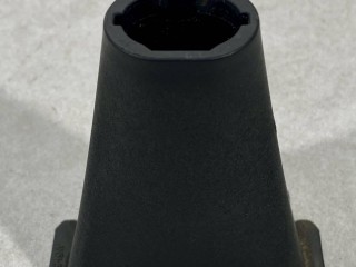 кронштейн отбойника капота, ориг. номер AM5154424AD, AM5Z16758A, Ford Escape 3 2015-2019