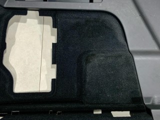 Обшивка багажника левая нижняя, ориг. номер LR066758, FK7213A444, Land Rover Discovery Sport 2014-2019