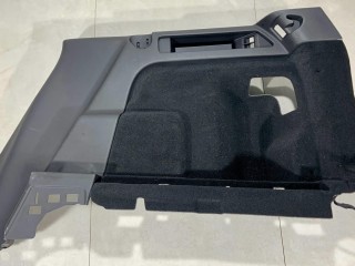 Обшивка багажника правая нижняя, ориг. номер LR060461, FK7213A444, Land Rover Discovery Sport 2014-2019