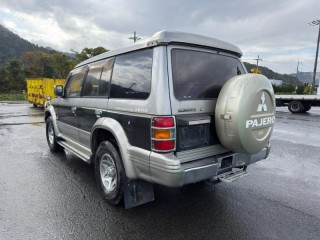 Суппорт тормозной, ориг. номер MB858464, MITSUBISHI PAJERO 1991-1997