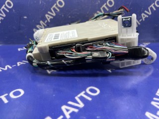 Блок предохранителей салона, ориг. номер 8273010040, TOYOTA C-HR 2016-2019