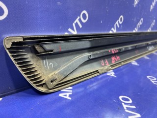 Накладка двери, ориг. номер 7762052D01Z2S, 7762052D01ZA5, SUZUKI GRAND ESCUDO