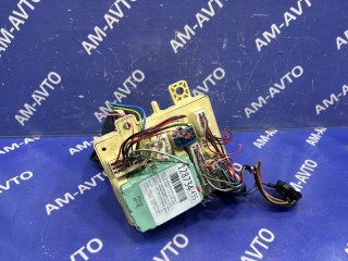 Блок предохранителей салона, ориг. номер 8273032050, 8273032040, TOYOTA CAMRY 1991-1994