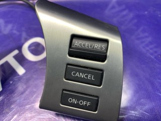 Кнопки мульти руля, ориг. номер 25550CL70A, 25550CG000, INFINITI FX35 2002-2006