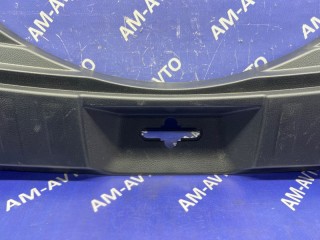 Панель замка багажника, ориг. номер 682604CA0A, NISSAN X-TRAIL 2010-2015