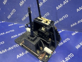Рычаг переключения КПП, ориг. номер MR456060, MR456061, MITSUBISHI PAJERO 1997-2004