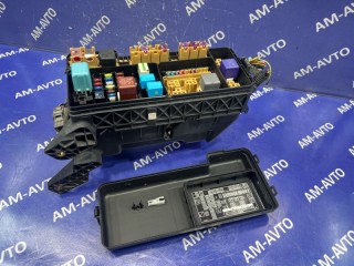 Блок предохранителей под капотом, ориг. номер 8272048030, TOYOTA KLUGER V 2000-2003