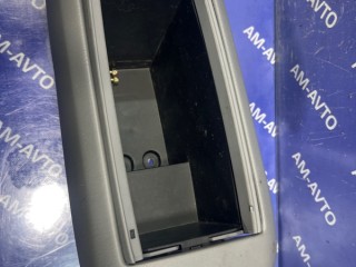 Консоль между сидений, ориг. номер 5881048070B0, 5881048080B0, TOYOTA KLUGER V 2000-2003