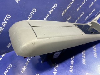 Консоль между сидений, ориг. номер 5881048070B0, 5881048080B0, TOYOTA KLUGER V 2000-2003