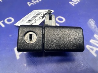 Ручка замка бардачка, ориг. номер 5553020030B0, 5553020030J0, TOYOTA CORONA 1987-1993