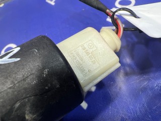 Насос бачка стеклоомывателя, ориг. номер A2468690221, A2468690321, MERCEDES-BENZ A-CLASS 2012-2015