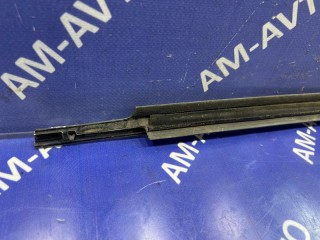 Молдинг стекла двери, ориг. номер 7573048030, TOYOTA KLUGER V 2000-2003