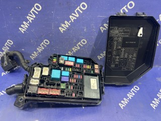 Блок предохранителей под капотом, ориг. номер 8272010100, 827200F160, TOYOTA C-HR 2016-2019