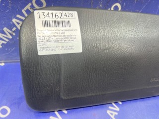 Подушка безопасности пассажирская (в торпедо), ориг. номер BC1D57K50, BC1D57K60, MAZDA MPV 1988-1995